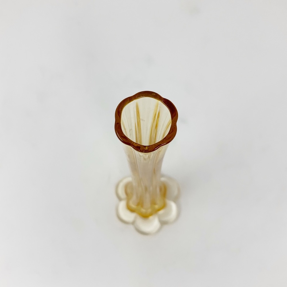 Vintage amber art glass single bud 9” vase - Picture 2 of 4